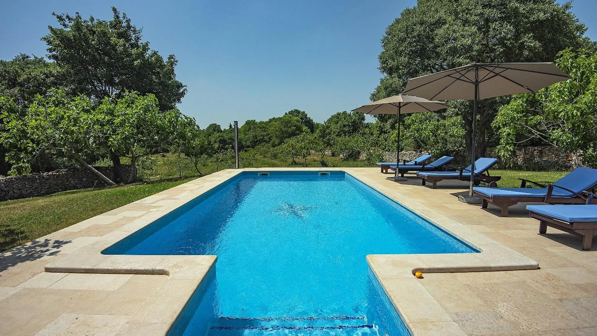 Family Friendly House With A Swimming Pool Valtura, Pula - 22734 Villa Croatia