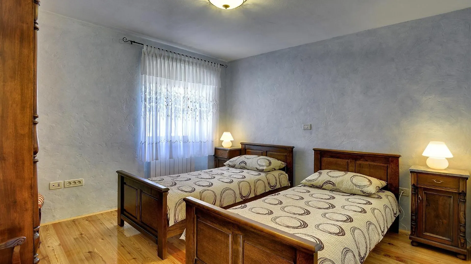 Holiday home Family Friendly House With A Swimming Pool Valtura, Pula - 22734 Villa